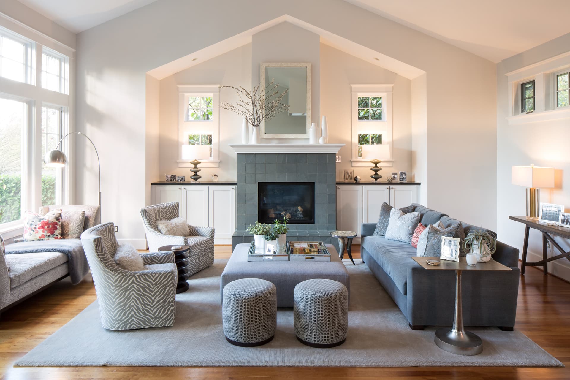 Contemporary urban loft interior design by ID by Gwen - Industrial elements and refined finishes in Seattle metropolitan area